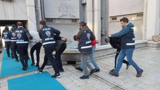 FETÖ ihracı astsubayın fuhuş çetesinin elebaşı olduğu ortaya çıktı