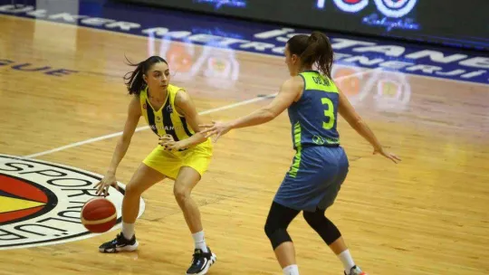 FIBA Kadınlar Avrupa Ligi: Fenerbahçe Alagöz Holding: 82 - ZVVZ USK Prag: 72