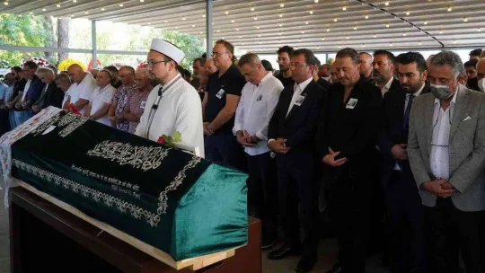 Fikret Orman'ın annesi Nuran Orman, son yolculuğuna uğurlandı