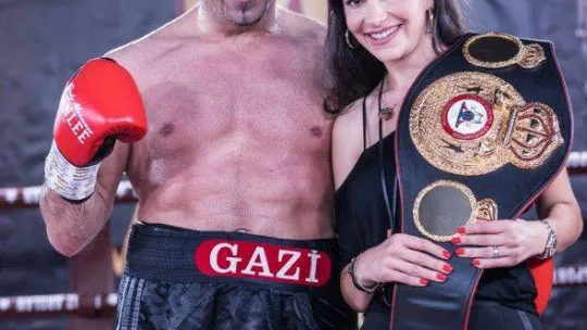 Fırat Arslan, eski Güney Amerika şampiyonuna karşı