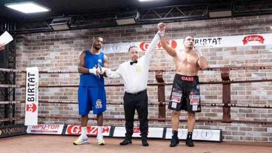 Fırat Arslan, Jackson Dos Santos'u nakavt etti