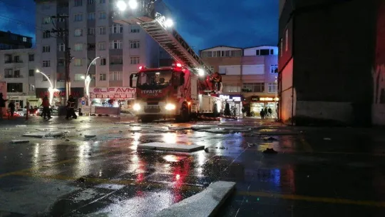 Fırtına vurdu, facianın eşiğinden dönüldü