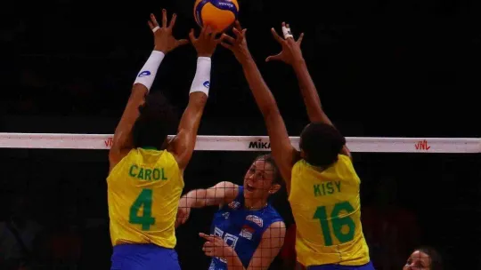FIVB Kadınlar Milletler Ligi: Sırbistan: 1 - Brezilya: 3
