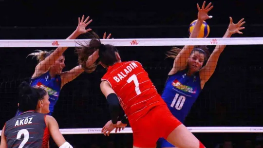 FIVB Kadınlar Milletler Ligi: Türkiye: 0 - İtalya: 3