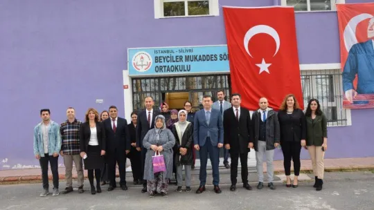 Silivri'de öğrencilerin karne sevinci