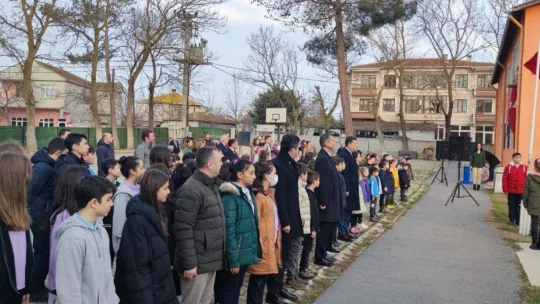 Silivri'de öğrencilerin karne sevinci