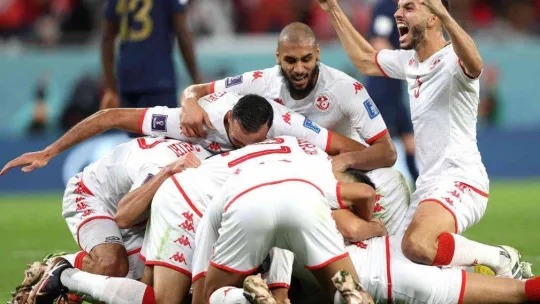 Fransa ve Avustralya, Dünya Kupası'nda son 16'ya kaldı