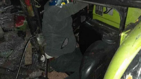 Freni boşalan forkliftle 6 metre yüksekten düştü