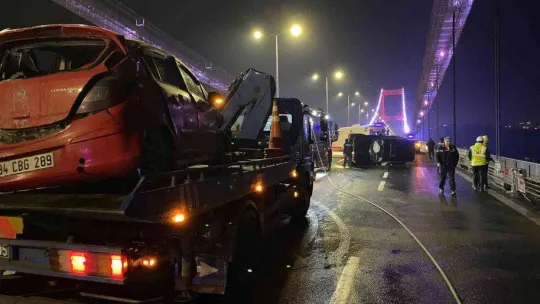 FSM Köprüsü'nde zincirleme kaza: 3 yaralı