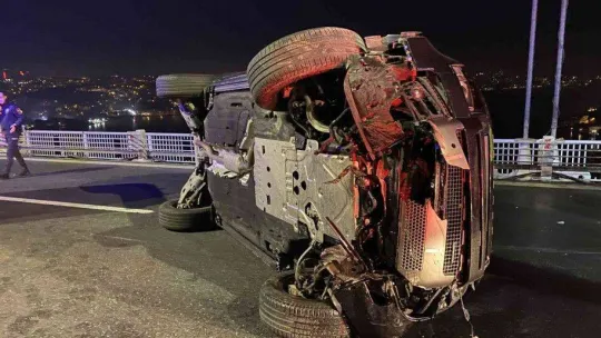 FSM Köprüsü'nde zincirleme kaza: 3 yaralı