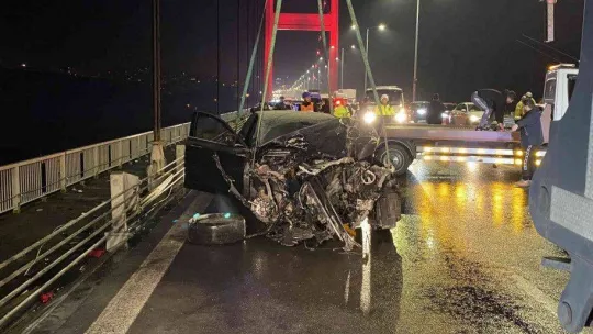 FSM Köprüsü'nde zincirleme kaza: 3 yaralı