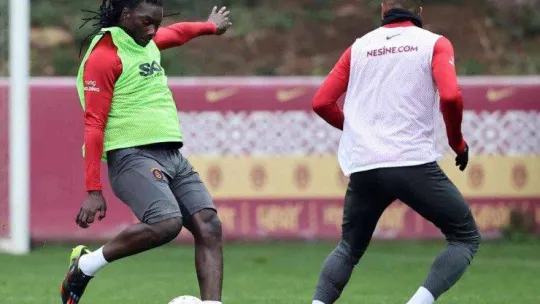 Galatasaray'da Icardi antrenmanı yarıda bıraktı