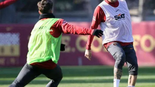 Galatasaray'da Maoru Icardi takımla çalışmalara başladı