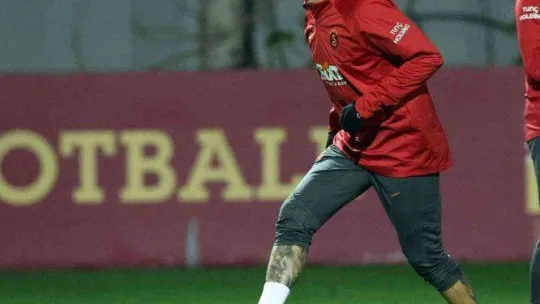 Galatasaray'da Oliveira idmanı yarıda bıraktı!