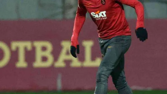 Galatasaray'da Oliveira idmanı yarıda bıraktı!