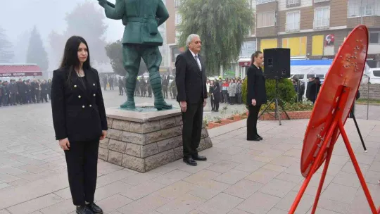 Gazi Mustafa Kemal Atatürk törenler ile anıldı