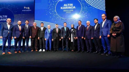 Gaziosmanpaşa Belediyesi, 2022 Altın Karınca Ödül Töreni'nde birinci oldu