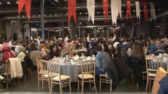 Gaziosmanpaşa'da öğretmenler yemekte buluştu