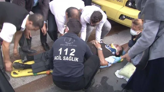 Gaziosmanpaşa'daki İETT peronlarında feci kaza: Şoför iki otobüsün arasında sıkıştı