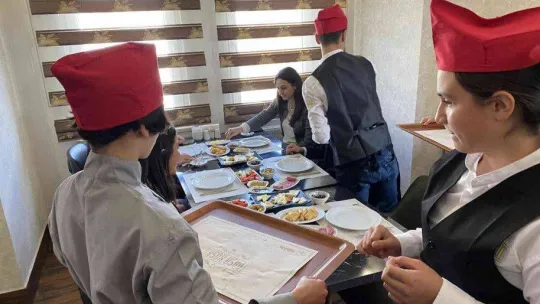 Gaziosmanpaşalı minik şeflerden anlamlı sosyal sorumluluk projesi