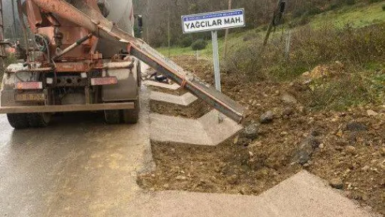 Gebze'de köy yolları V kanal imalatı ile korunuyor