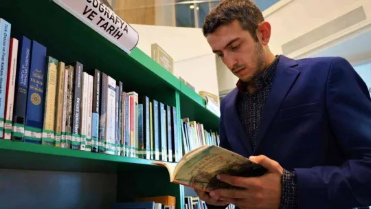 Geçen ay hizmete açılan Akse Kitap Kahve'yi 4 bin kişi ziyaret etti