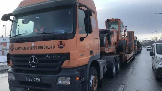 Geçiş güzergahı Konya'da yardım tırı yoğunluğu