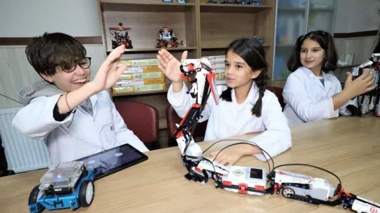 Geleceğin bilim insanları bu üniversitede yetişiyor