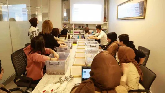 Geleceğin bilim insanları Esenler'de yetişiyor