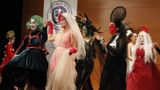 Geleceğin güzellik mimarları hayal güçleri ile sınırları zorladı