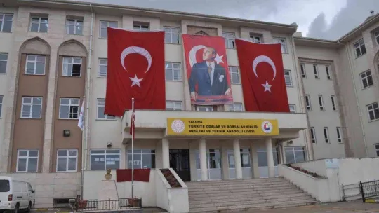 Geleceğin iletişimcileri okul radyosu ile tecrübe kazanıyor