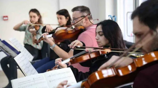 Geleceğin sanatçıları KO-MEK'te yetişiyor