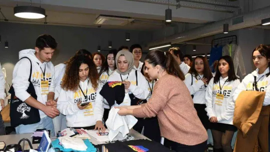 Geleceğin tasarımcı ve mühendislerinden Yeşim'e ziyaret