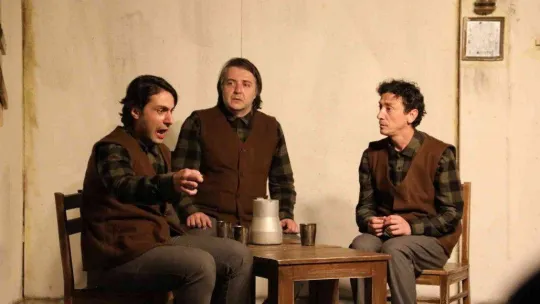 Geleceğin tiyatrocuları İzmit'te yetişecek