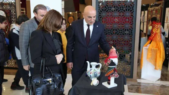 Geleneğin İzleri Karma Sergisi sanatseverleri bekliyor