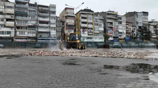 Gemlik meydanına estetik dokunuş