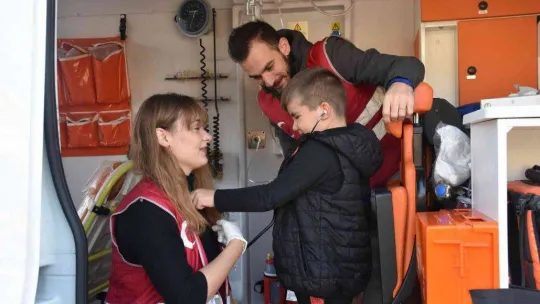 Gemlik'te anaokuluna öğrencileri sağlık hizmetleri hakkında bilgilendirildi