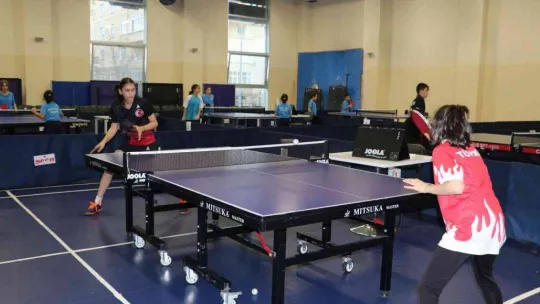 Genç raketler altın madalya için İtalya'ya gidiyor