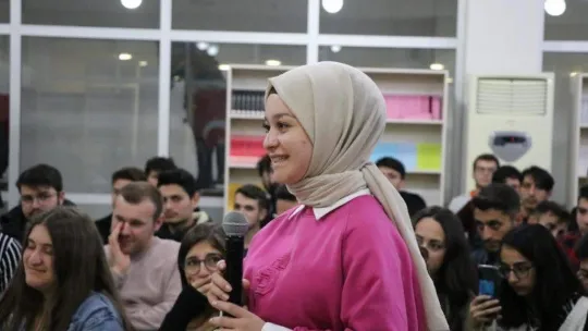 Gençler istedi, Bakan Akar Cumhurbaşkanı Erdoğan'ı telefonla aradı