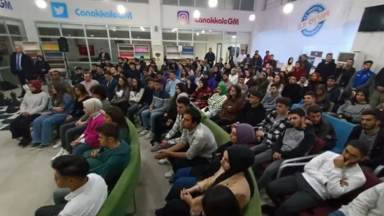 Gençler istedi, Bakan Akar Cumhurbaşkanı Erdoğan'ı telefonla aradı