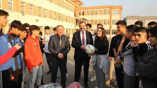 Gençler istedi, Başkan Işık yaptı