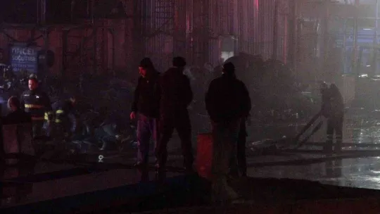 Geri dönüşüm fabrikasında çıkan yangın söndürüldü