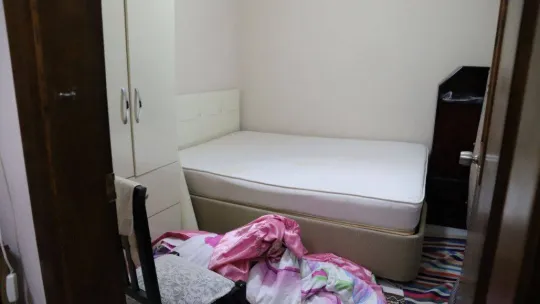 Girdikleri apartmanda 9 daireyi soyup sırra kadem bastılar