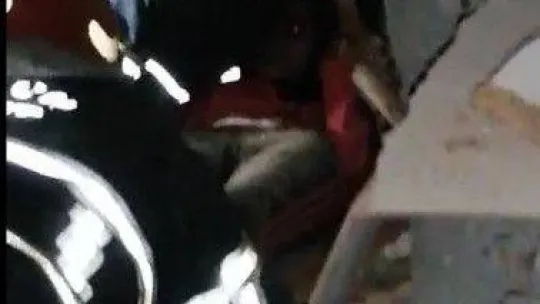 Giresun arama kurtarma ekipleri iki çocuğu göçük altından sağ olarak çıkardı