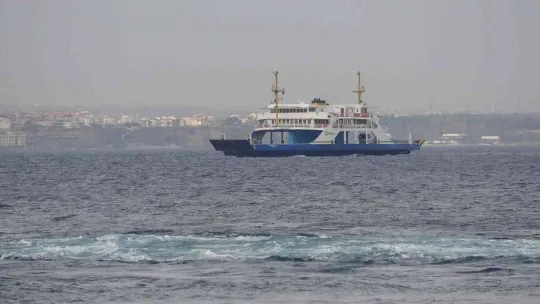 Gökçeada ve Bozcaada feribot seferlerine 2 gün fırtına engeli