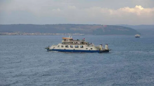 Gökçeada ve Bozcaada ilçelerine yapılması planlanan bazı feribot seferleri iptal edildi