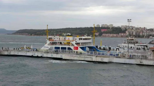 Gökçeada ve Bozcaada'ya yarınki feribot seferlerine fırtına engeli