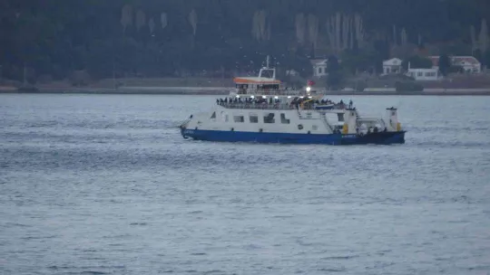 Gökçeada ve Bozcaada'ya yarınki feribot seferleri iptal edildi