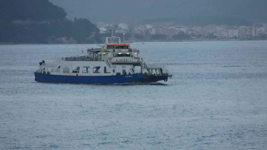 Gökçeada ve Bozcaada'ya yarınki feribot seferleri iptal edildi