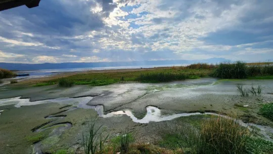 Göl çekildi, tekneler karada kaldı